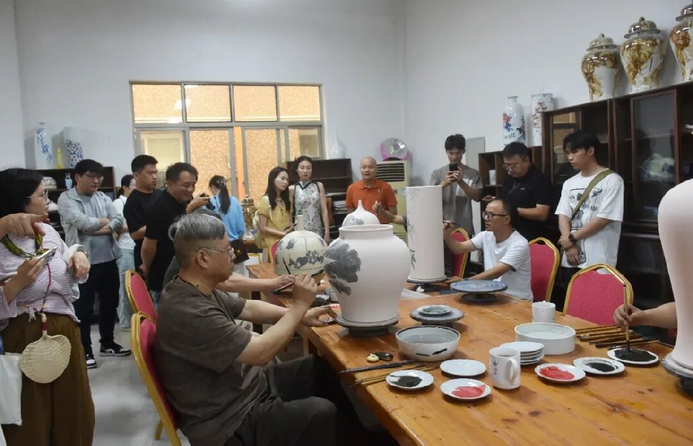 景德镇陶瓷研究院